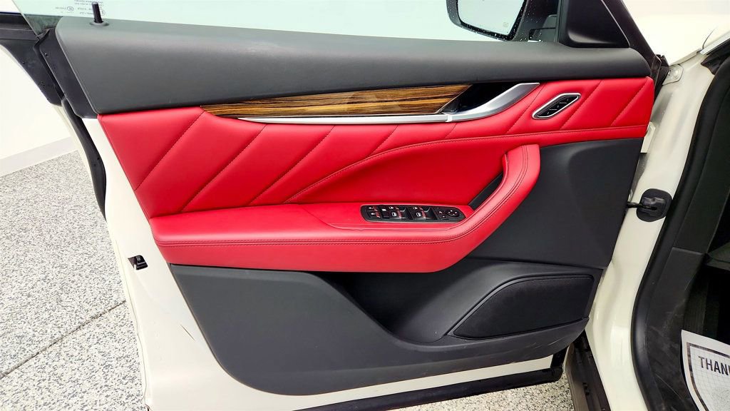 Used 2022 Maserati Levante Modena image 11