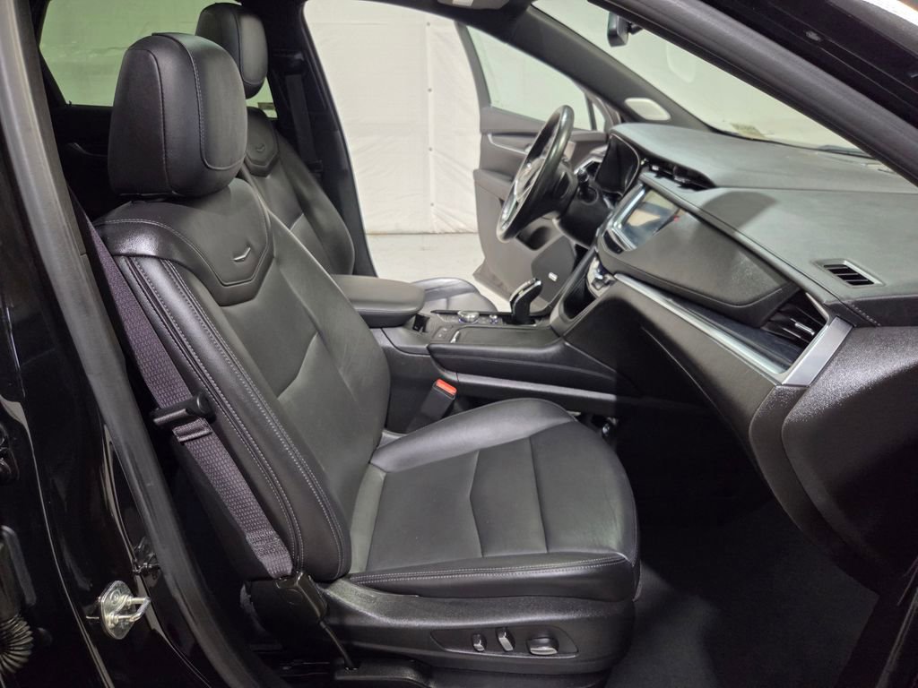 Used 2024 Cadillac XT5 Premium Luxury image 14