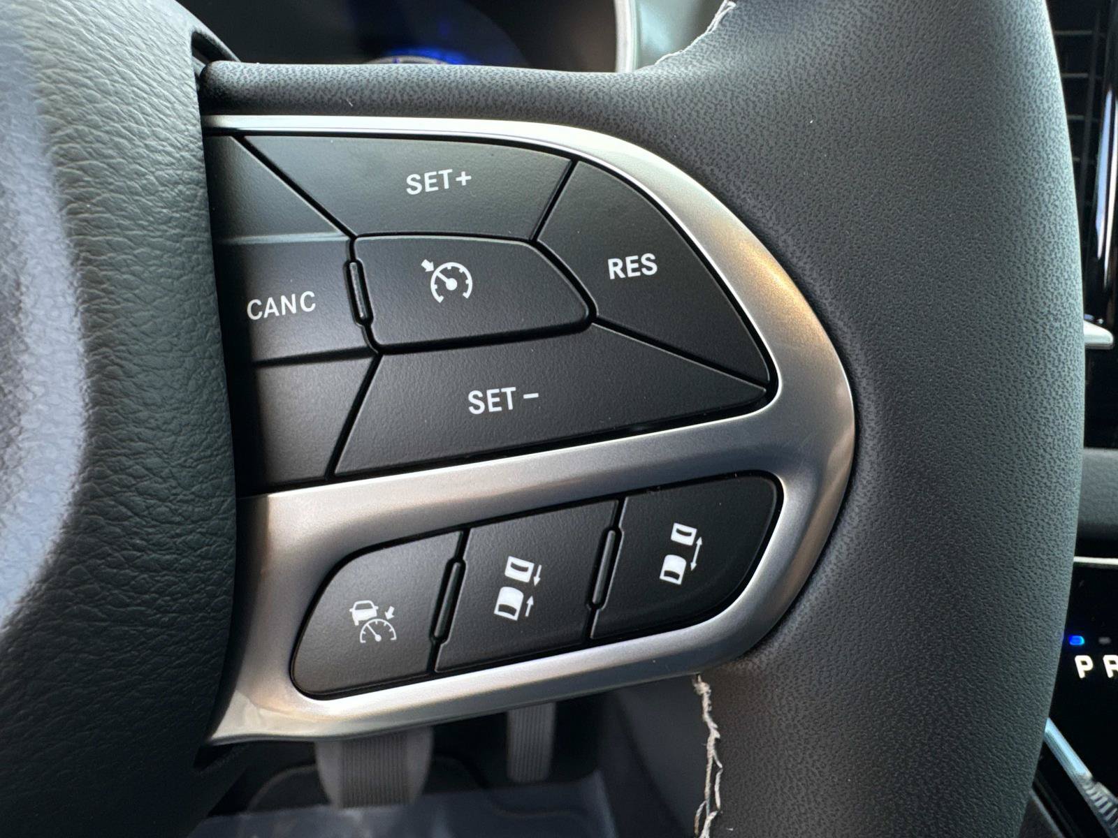 New 2026 Chrysler Voyager LX FWD image 30