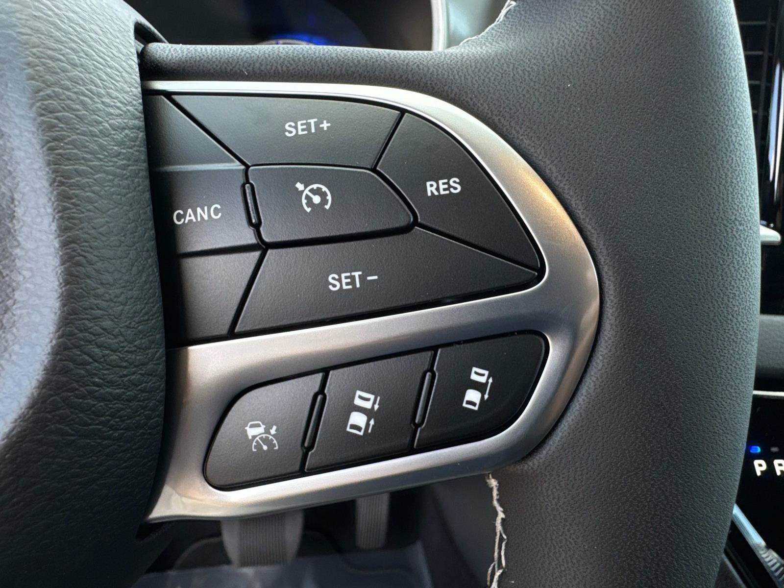 New 2026 Chrysler Voyager LX image 30