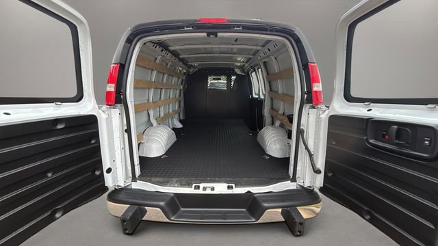 Used 2024 Chevrolet Express 2500 w/ Driver Convenience Package RWD image 31