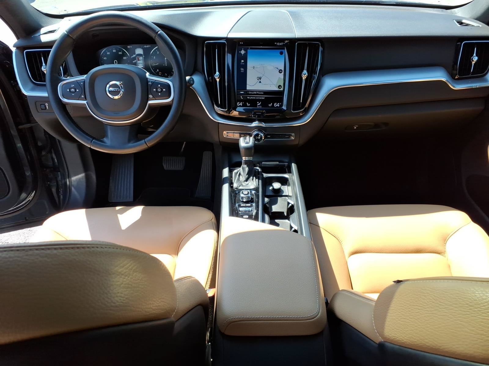 Used 2020 Volvo XC60 T6 Momentum AWD/4WD image 12