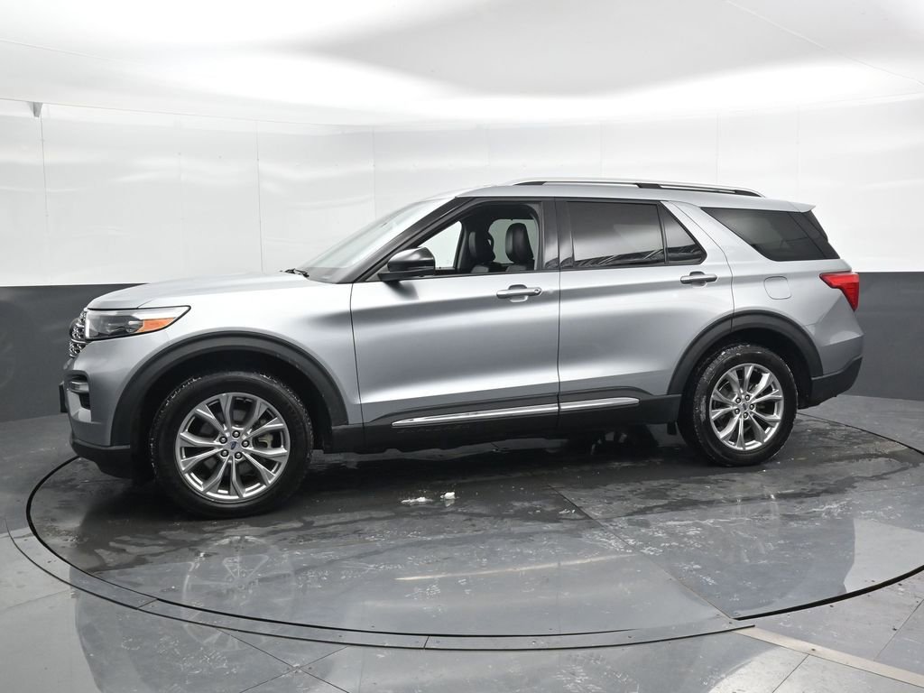 Used 2022 Ford Explorer Limited w/ Equipment Group 301A image 9