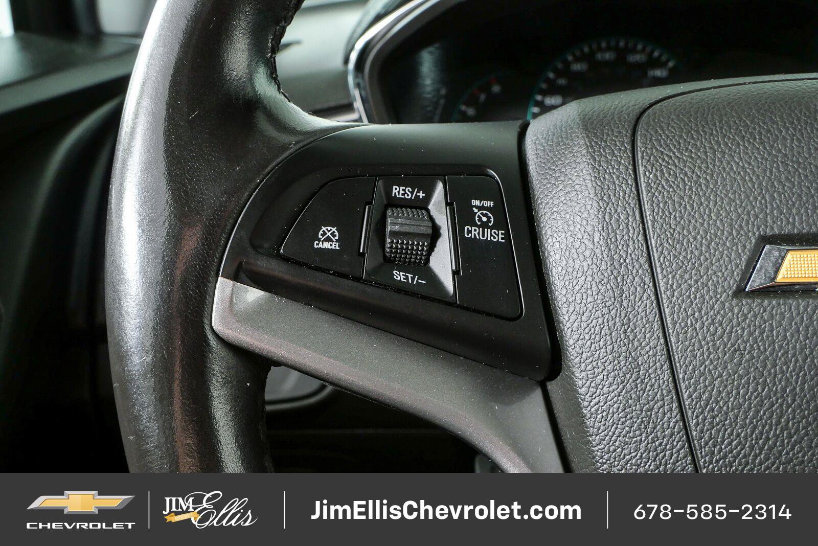 Certified 2020 Chevrolet Trax LT w/ LT Convenience Package AWD/4WD image 10