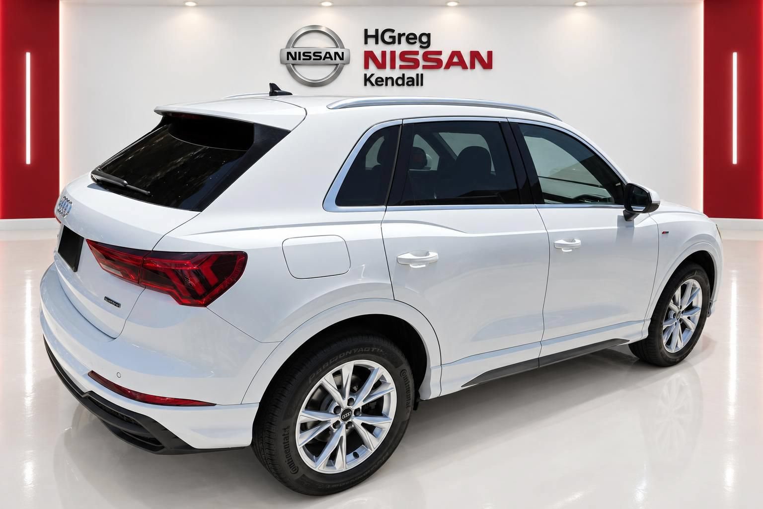 Used 2024 Audi Q3 2.0T Premium AWD/4WD image 4