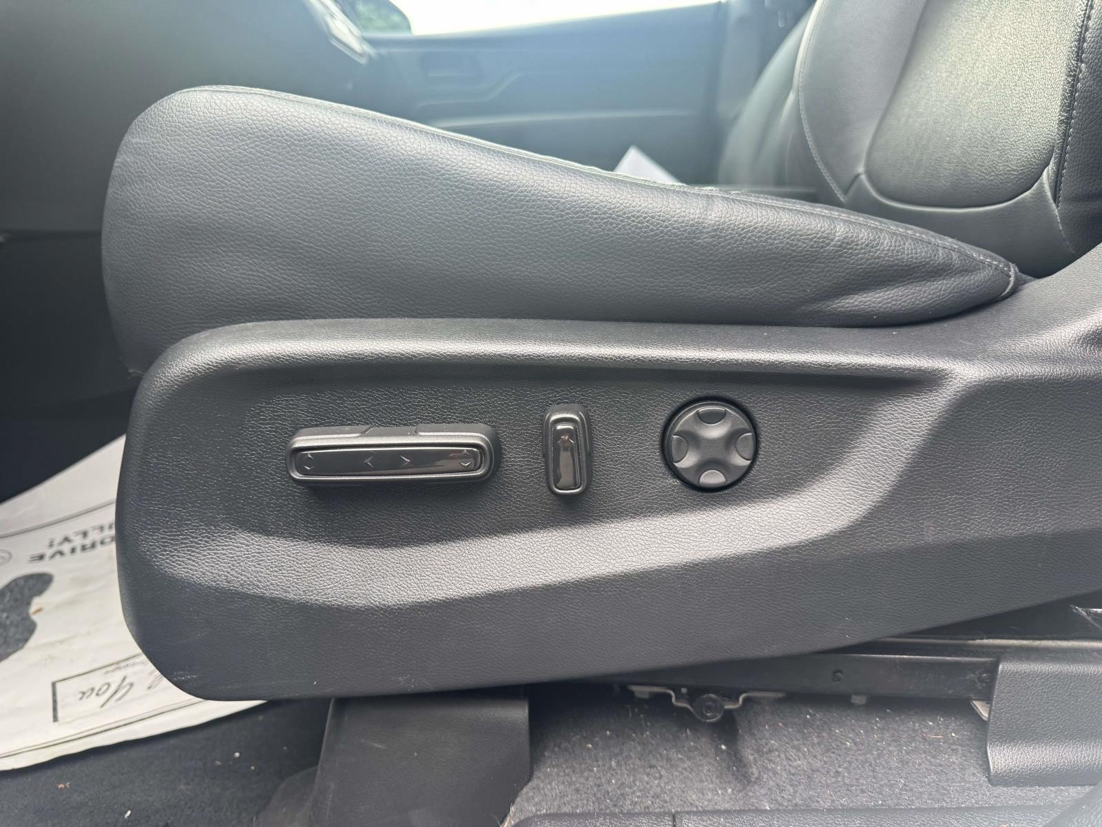 Used 2023 Honda Odyssey EX-L image 17