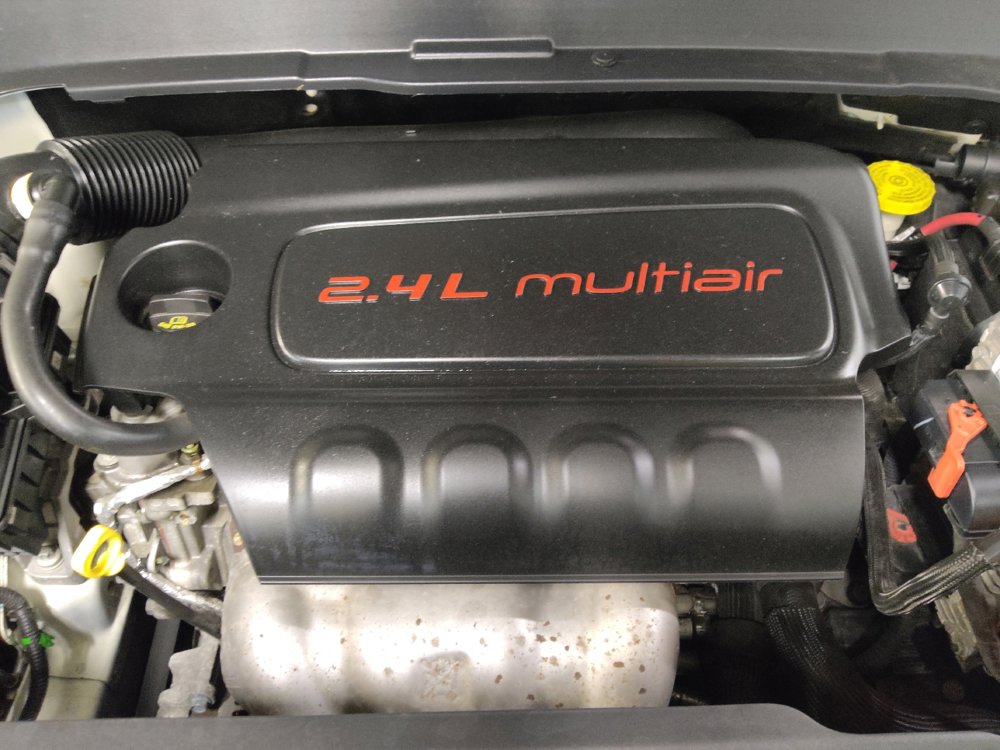 Used 2017 Jeep Compass Latitude FWD image 30