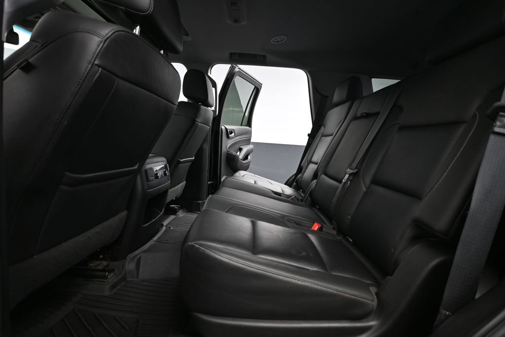 Used 2019 Chevrolet Tahoe LT w/ RST Edition AWD/4WD image 46