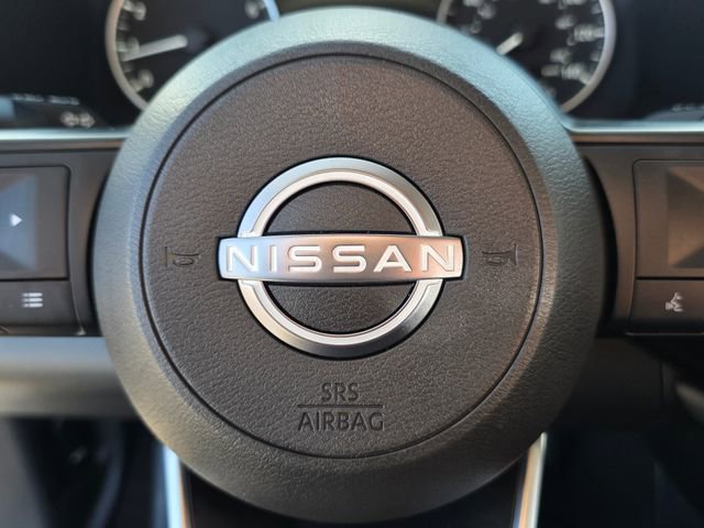 Used 2025 Nissan Pathfinder SV FWD image 28