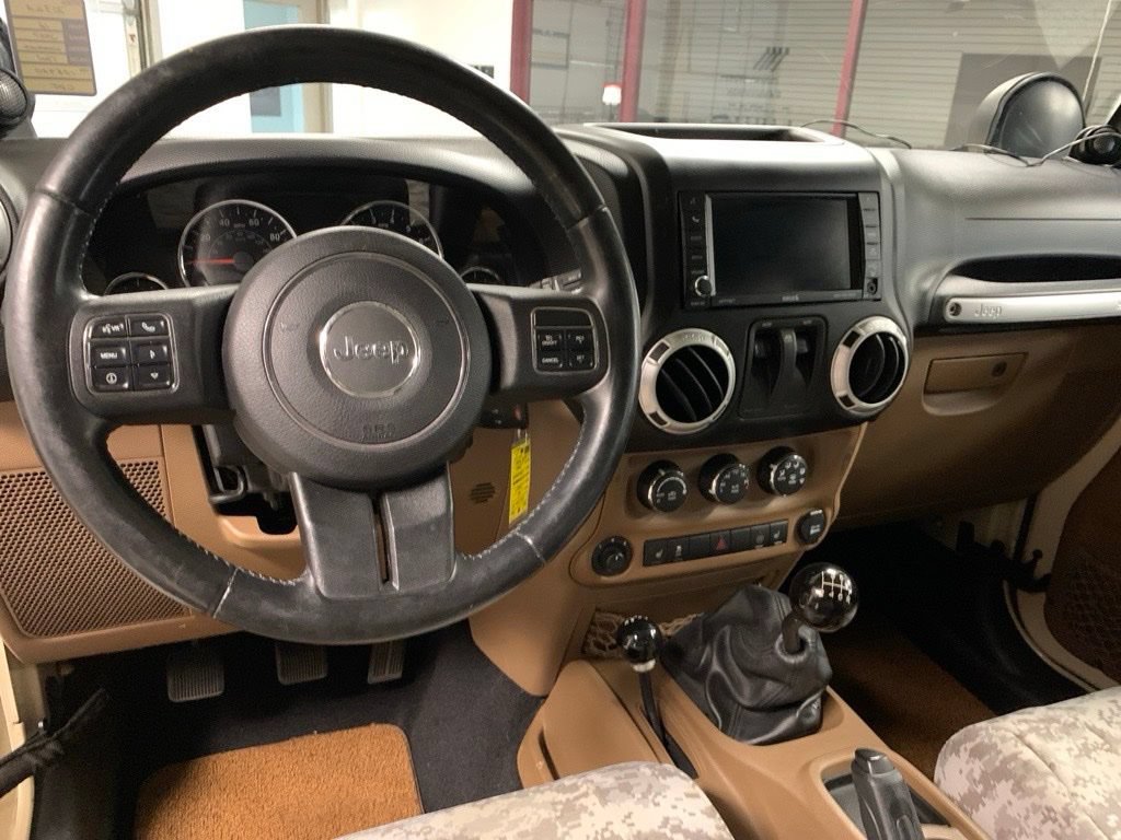 Used 2012 Jeep Wrangler Sahara w/ Dual Top Group AWD/4WD image 15