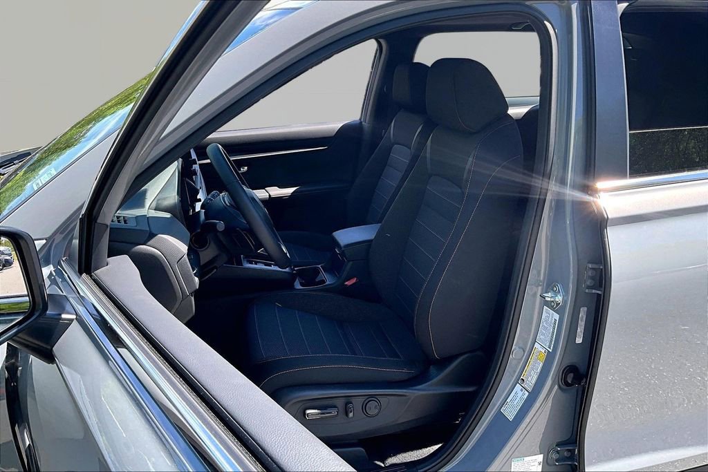 Used 2025 Honda CR-V Sport image 17