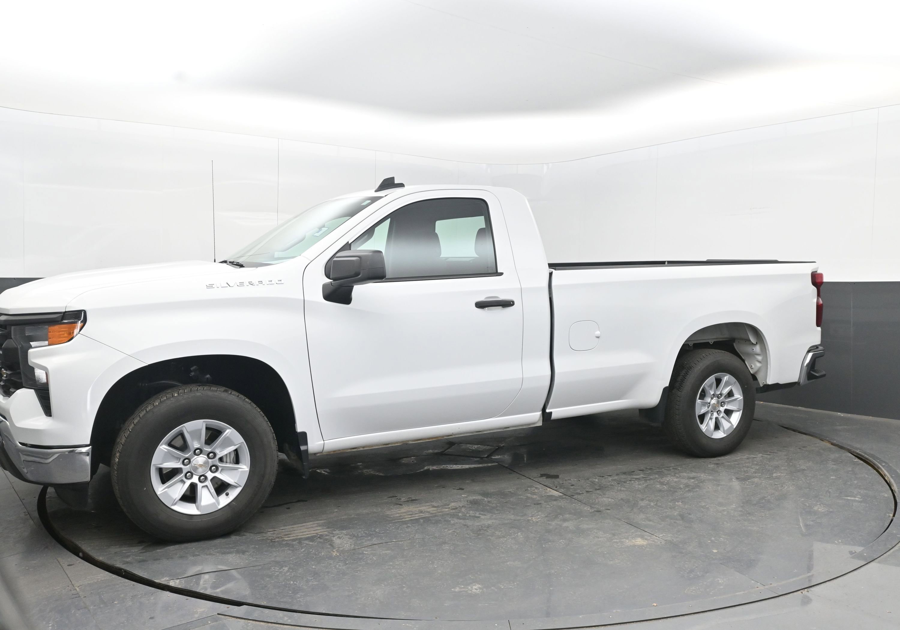 Used 2024 Chevrolet Silverado 1500 W/T w/ WT Fleet Convenience Package image 5