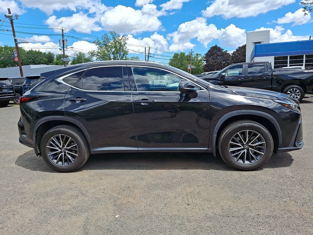 Used 2024 Lexus NX 250 FWD image 9