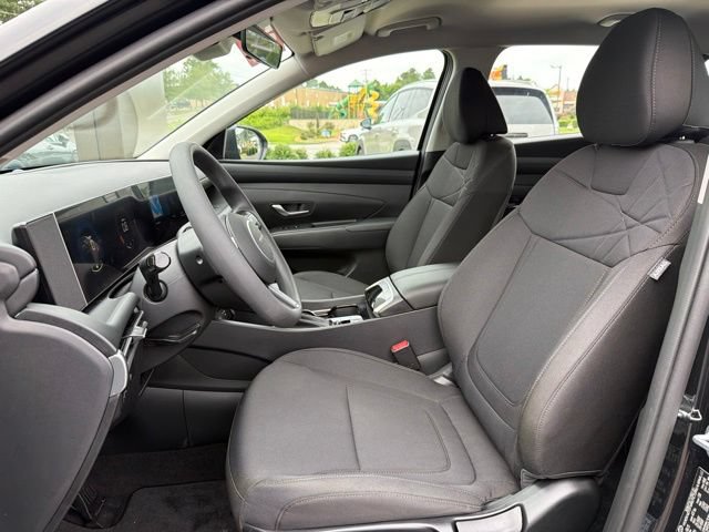 Certified 2025 Hyundai Tucson SE FWD image 21