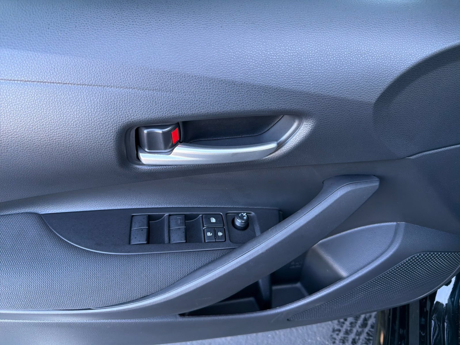 Used 2026 Toyota Corolla SE FWD image 10