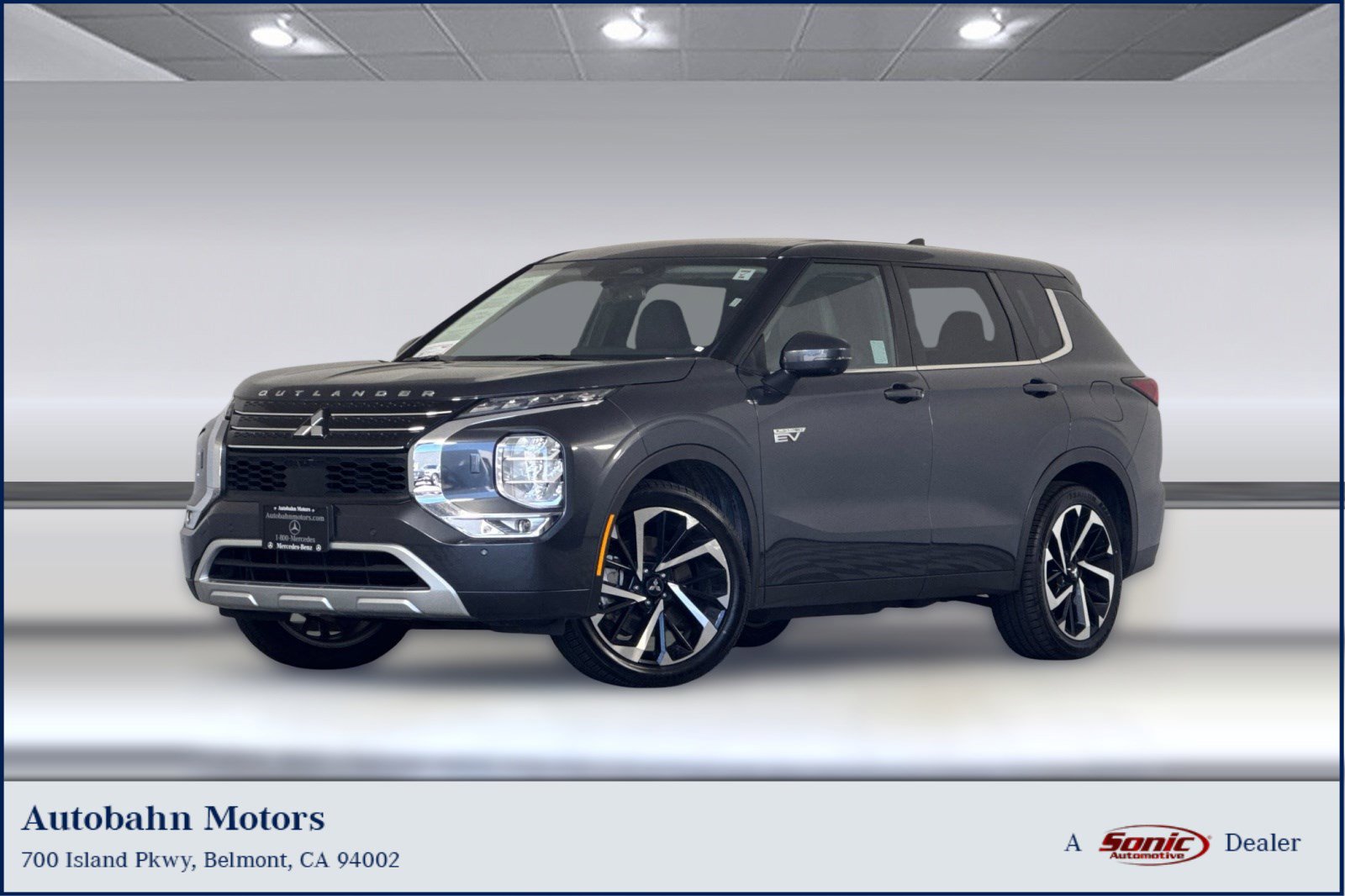 Used 2024 Mitsubishi Outlander 4WD Plug-In Hybrid