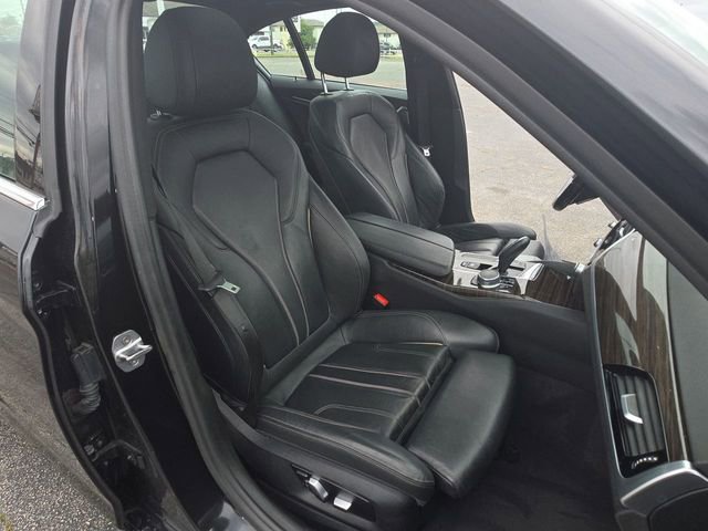 Used 2018 BMW 530i xDrive AWD/4WD image 25
