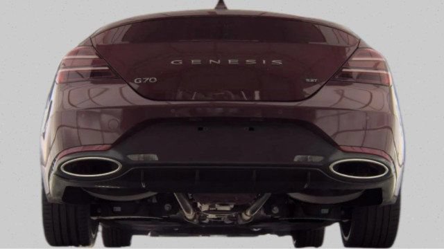 Used 2024 Genesis G70 3.3T Advanced RWD image 4