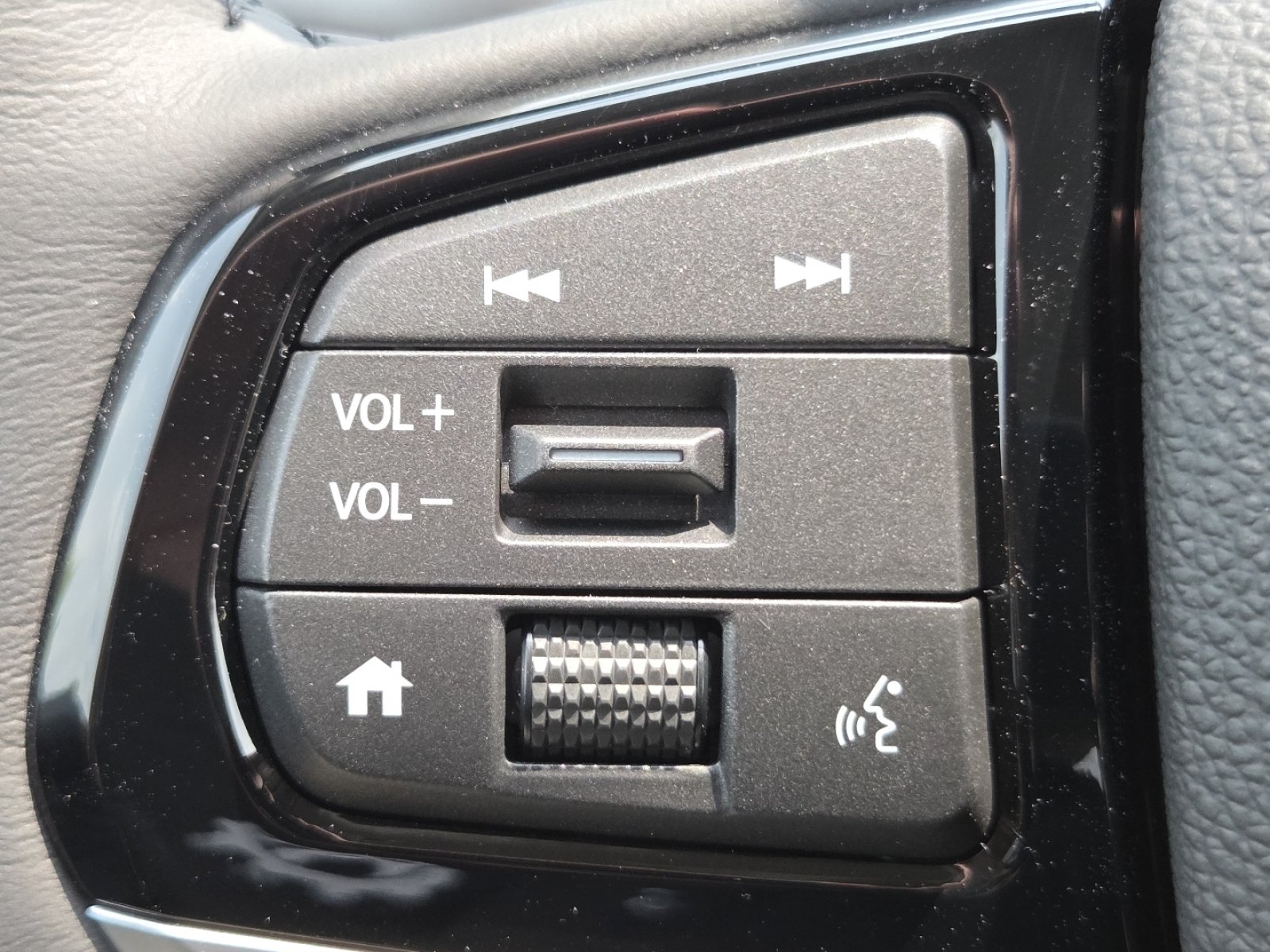 New 2026 Honda Odyssey Touring image 16