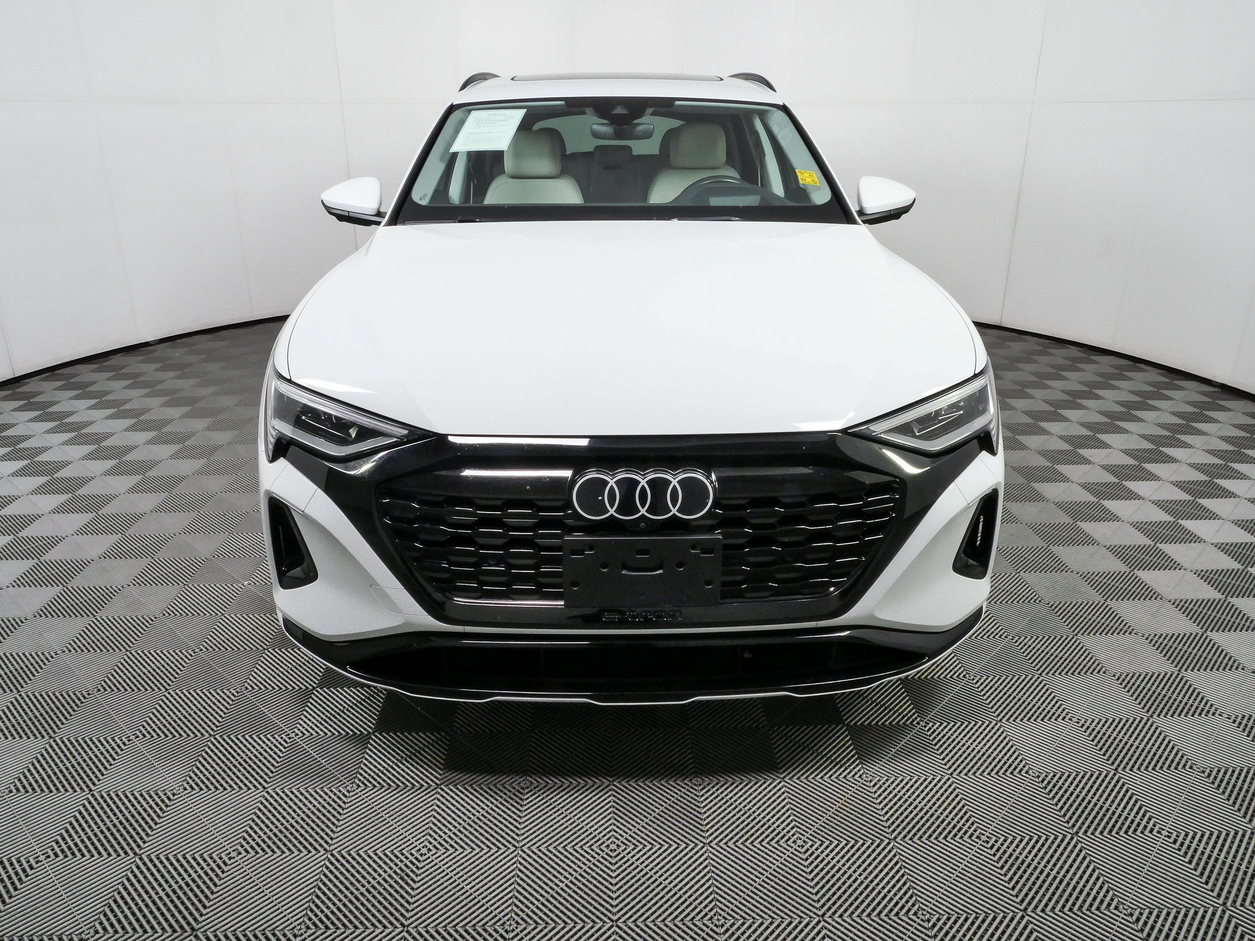 Certified 2024 Audi Q8 e-tron Prestige w/ Prestige Package AWD/4WD image 12