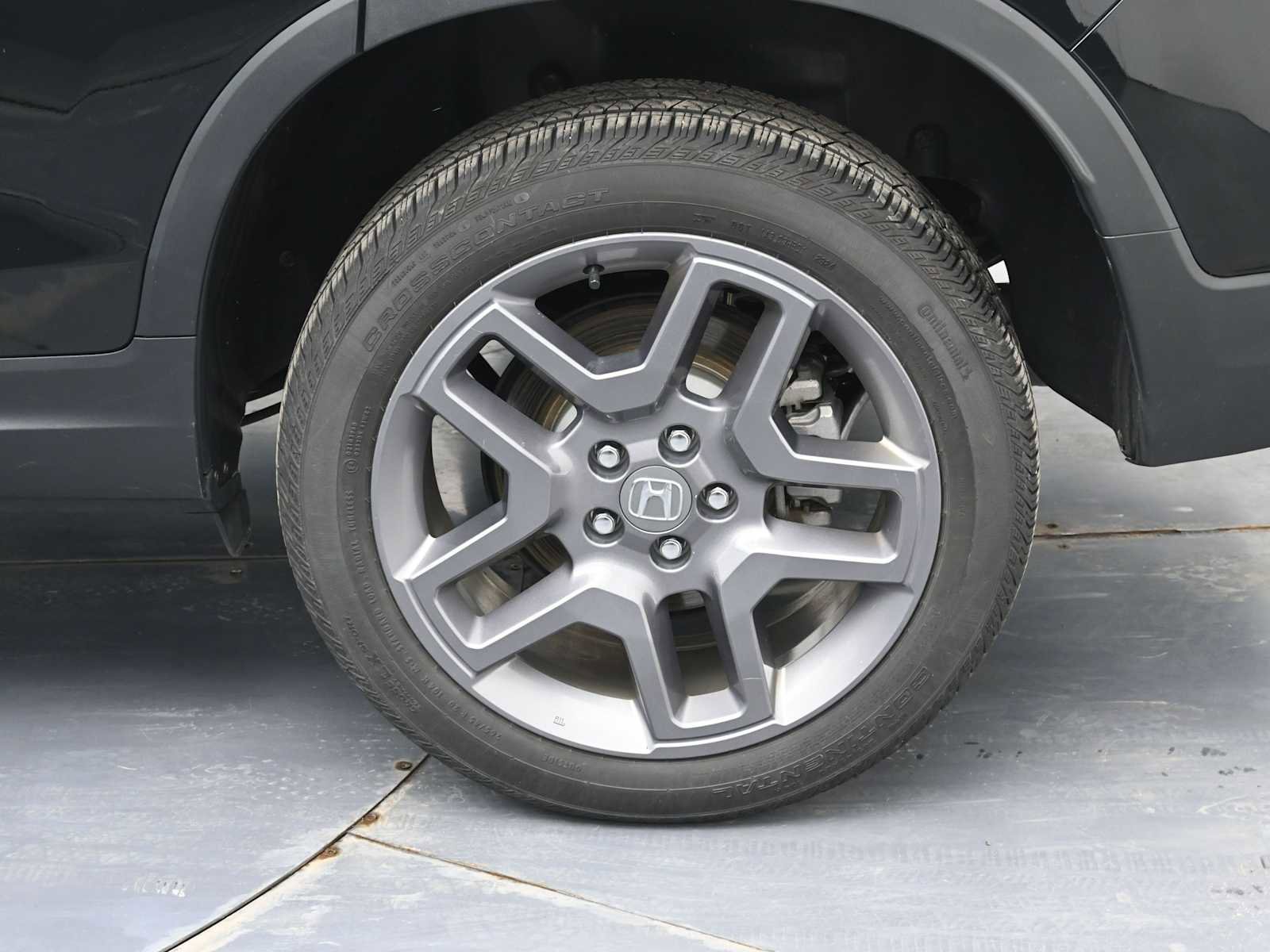 Used 2024 Honda Passport EX-L image 5