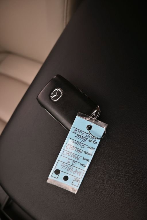 Used 2025 MAZDA MAZDA3 s image 20