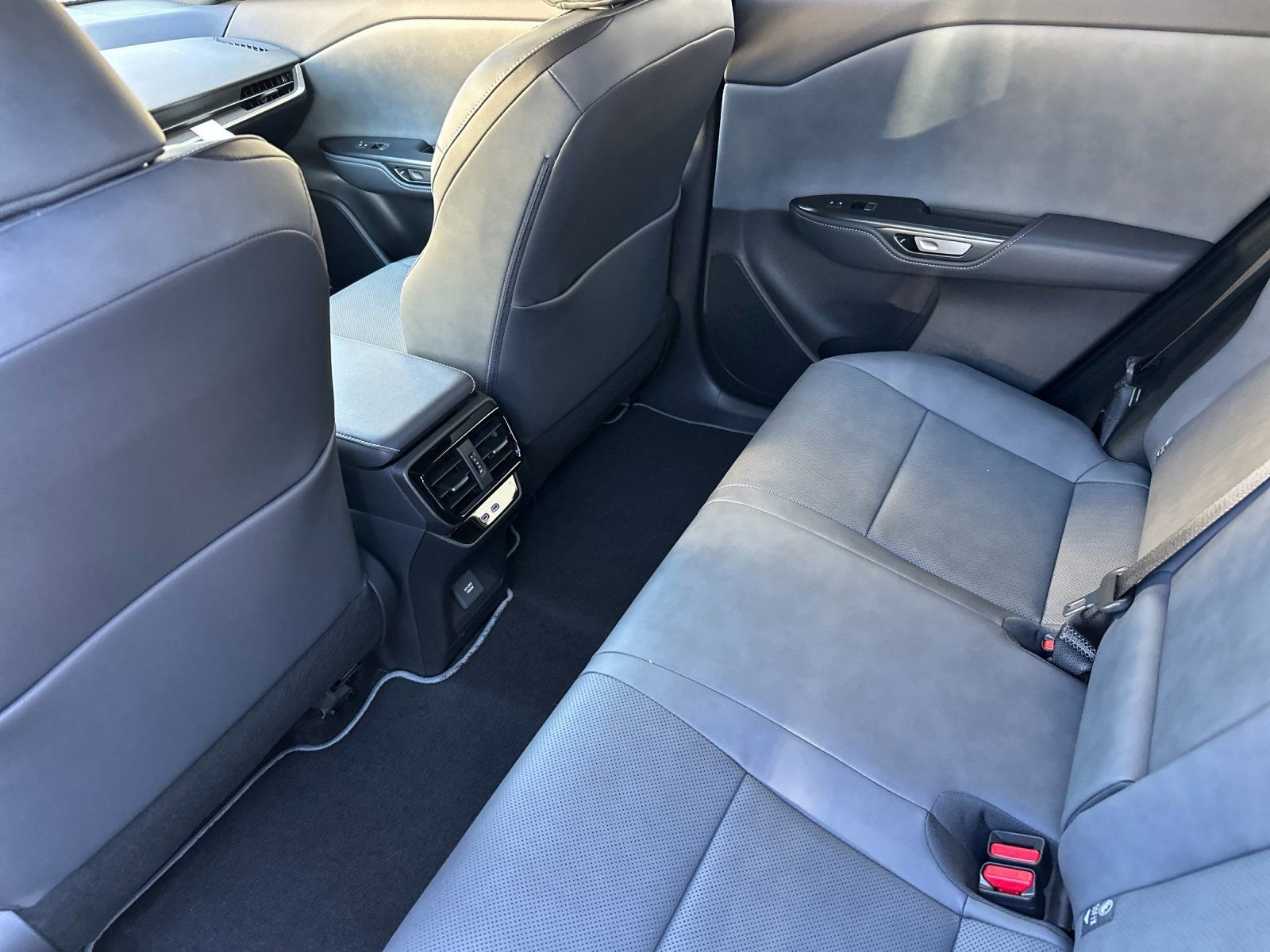 Used 2026 Lexus RZ 350e 2WD w/ Accessory Package (K3) image 13