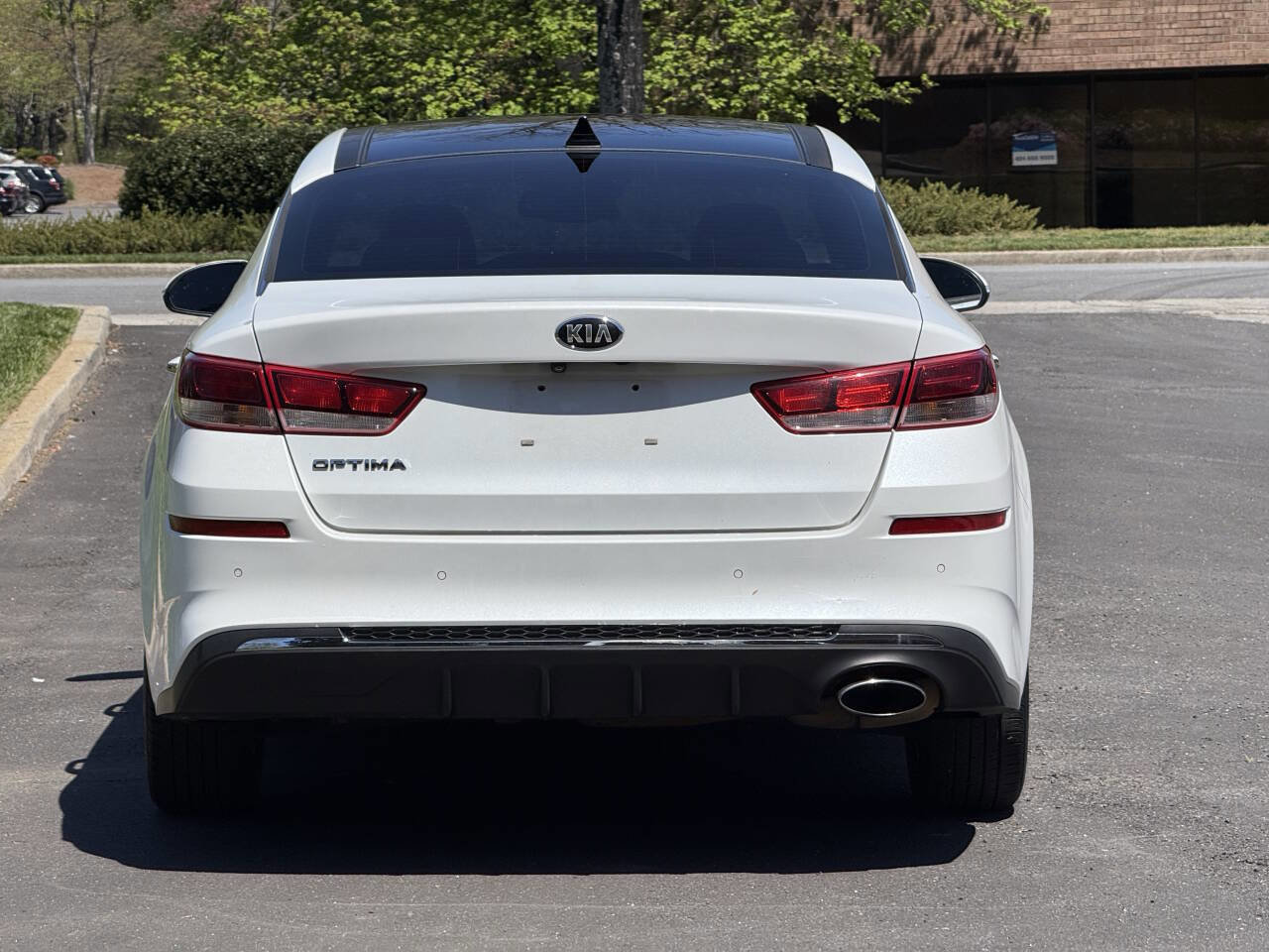 Used 2019 Kia Optima LX w/ LX Premium Package image 4