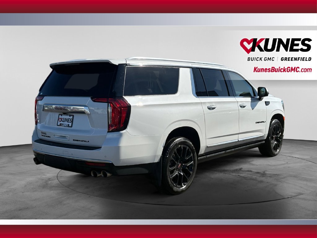 Used 2023 GMC Yukon XL Denali AWD/4WD image 10