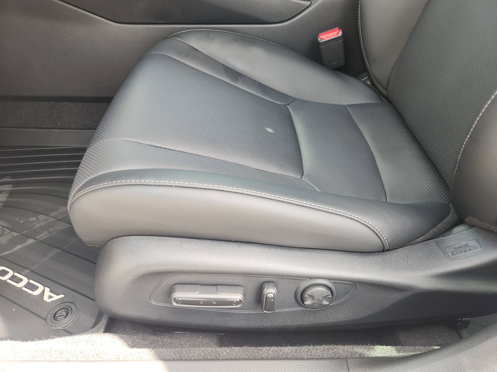 New 2026 Honda Accord EX-L image 28