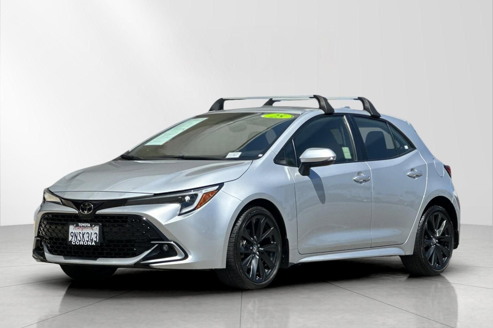 Used 2025 Toyota Corolla XSE FWD image 9