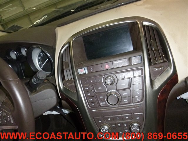 Used 2013 Buick Verano Leather FWD image 12