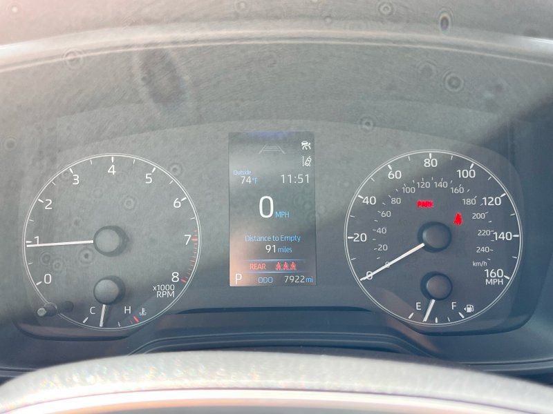 Used 2025 Toyota Corolla SE image 20