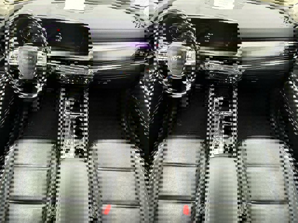 Used 2025 Kia Telluride S image 16