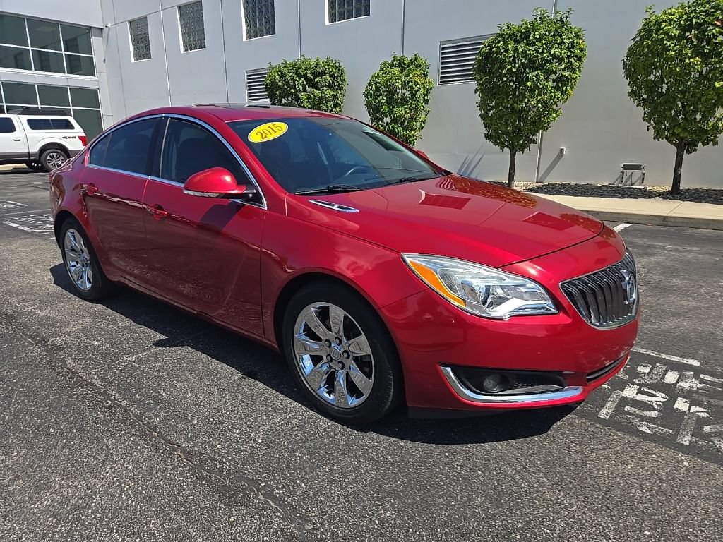 Used 2015 Buick Regal Premium w/ Experience Buick Package FWD image 4