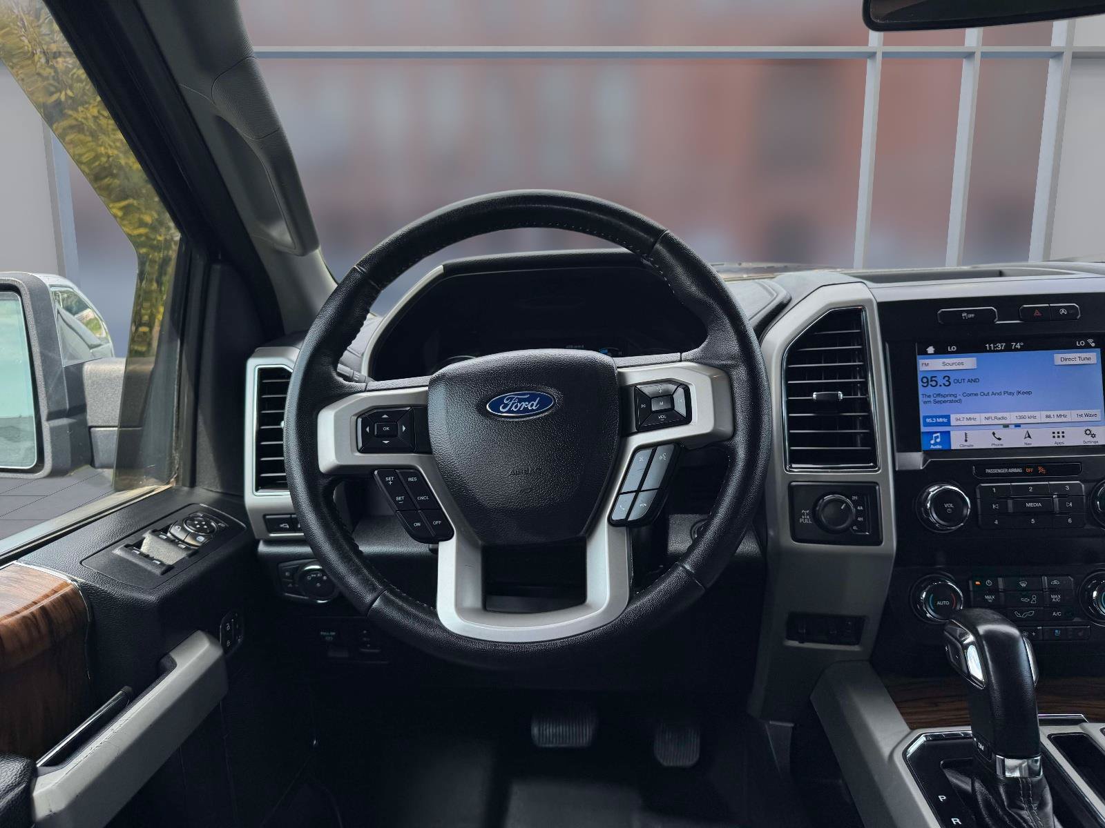Used 2019 Ford F150 Lariat AWD/4WD image 14