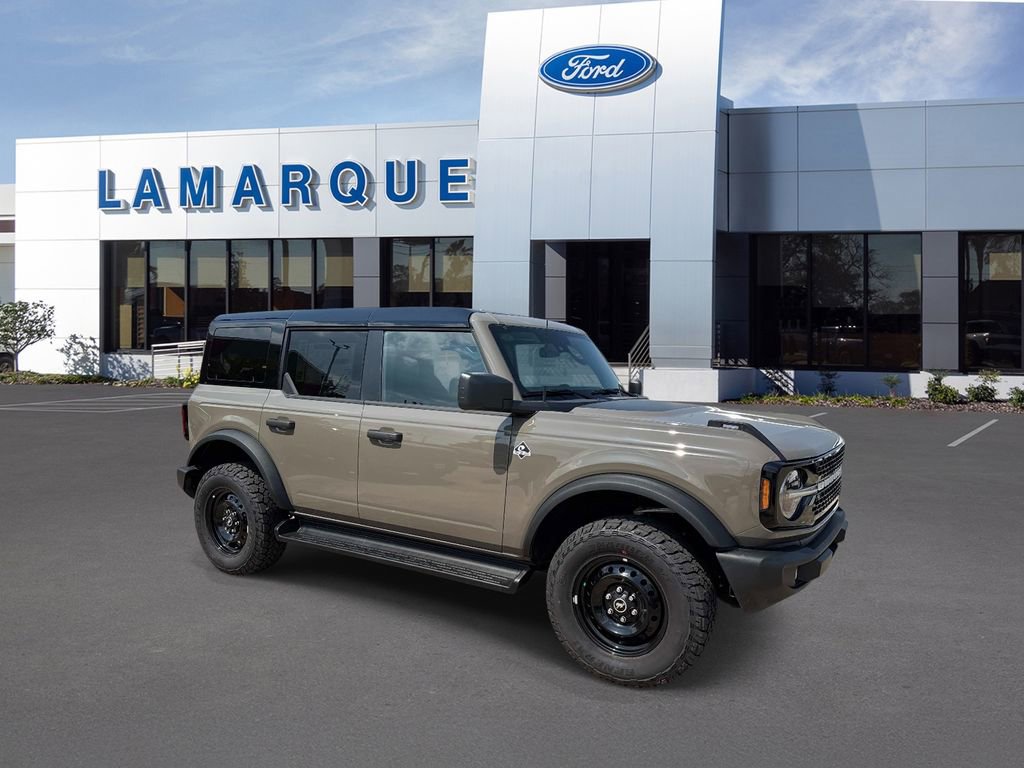 New 2026 Ford Bronco Outer Banks w/ Black Appearance Package AWD/4WD video 1