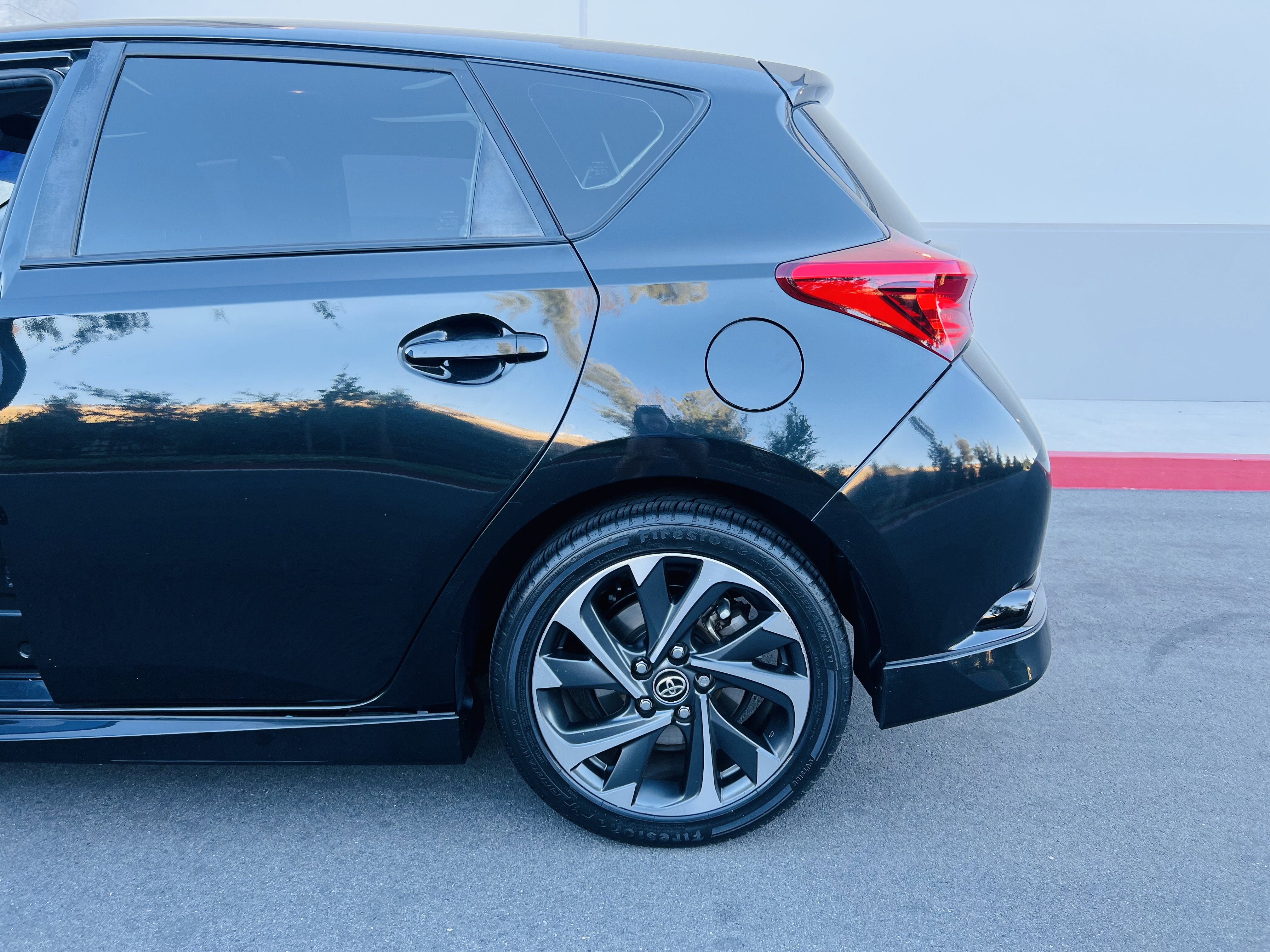 Used 2017 Toyota Corolla iM w/ Carpet Mat Package FWD image 12