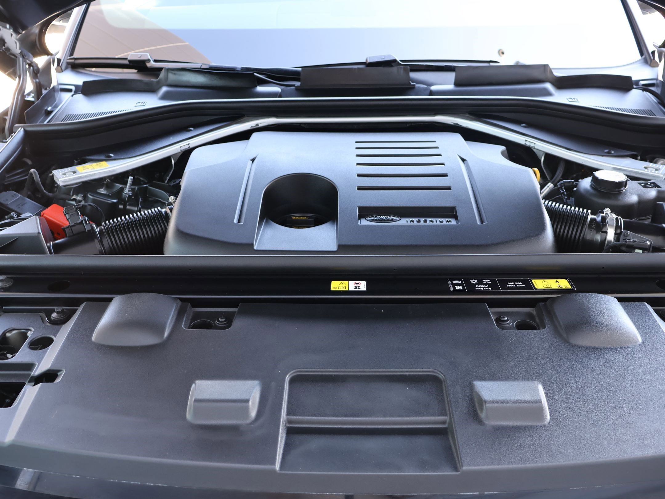 Certified 2024 Land Rover Range Rover Sport Dynamic SE image 33