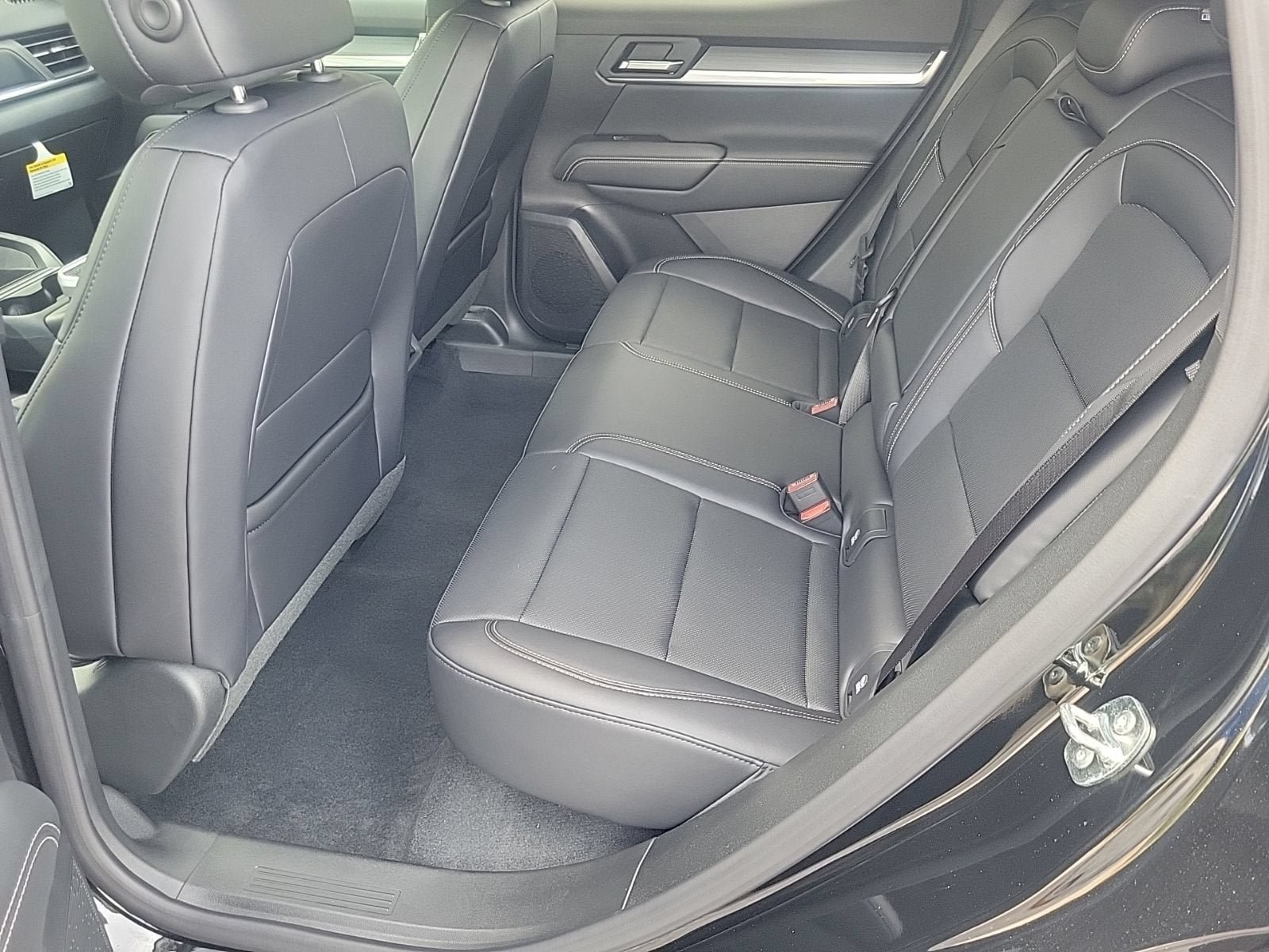 New 2027 GMC Terrain Elevation w/ Elevation Premium Package FWD image 10
