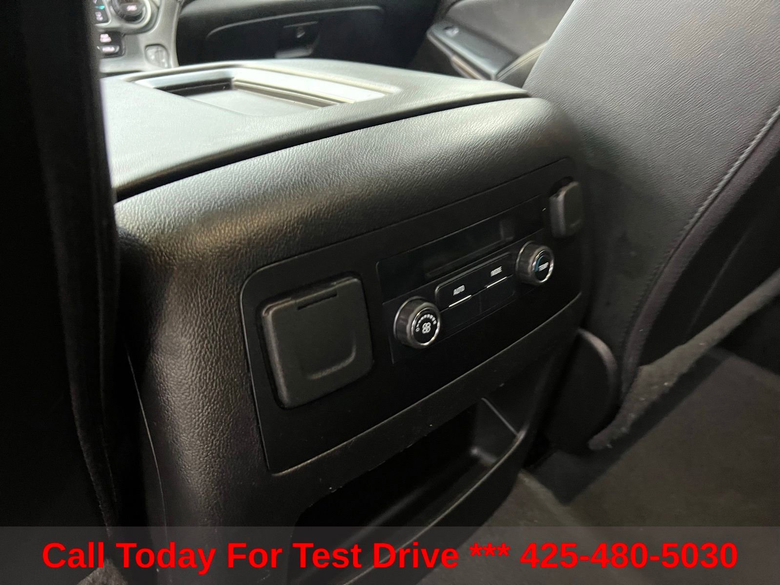 Used 2020 Chevrolet Tahoe LT AWD/4WD image 24