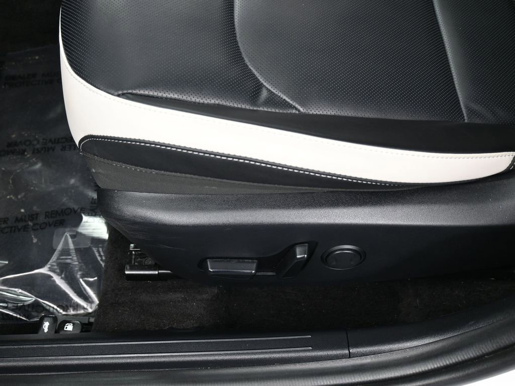 Used 2025 Kia K4 GT-Line w/ GT-Line Premium Package image 16