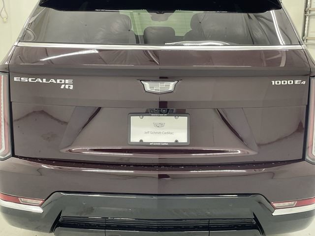New 2025 Cadillac Escalade IQ Luxury 2 image 19