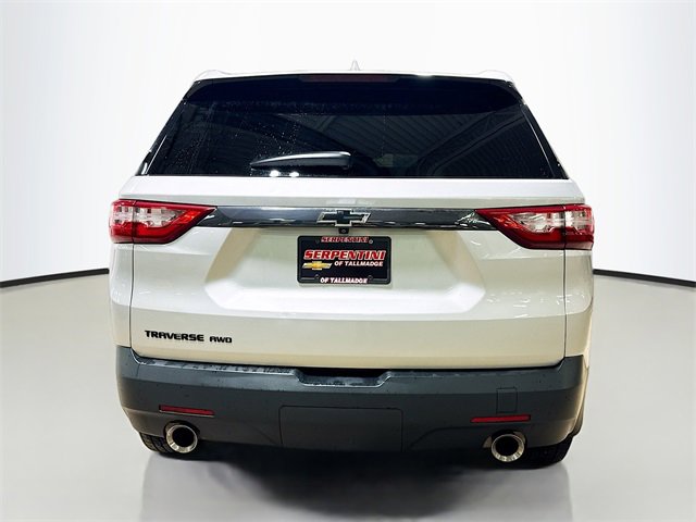 Used 2021 Chevrolet Traverse LS w/ LPO, Blackout Package image 8