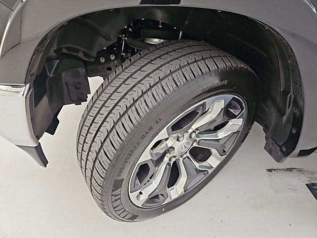 Used 2022 RAM 1500 Limited image 40