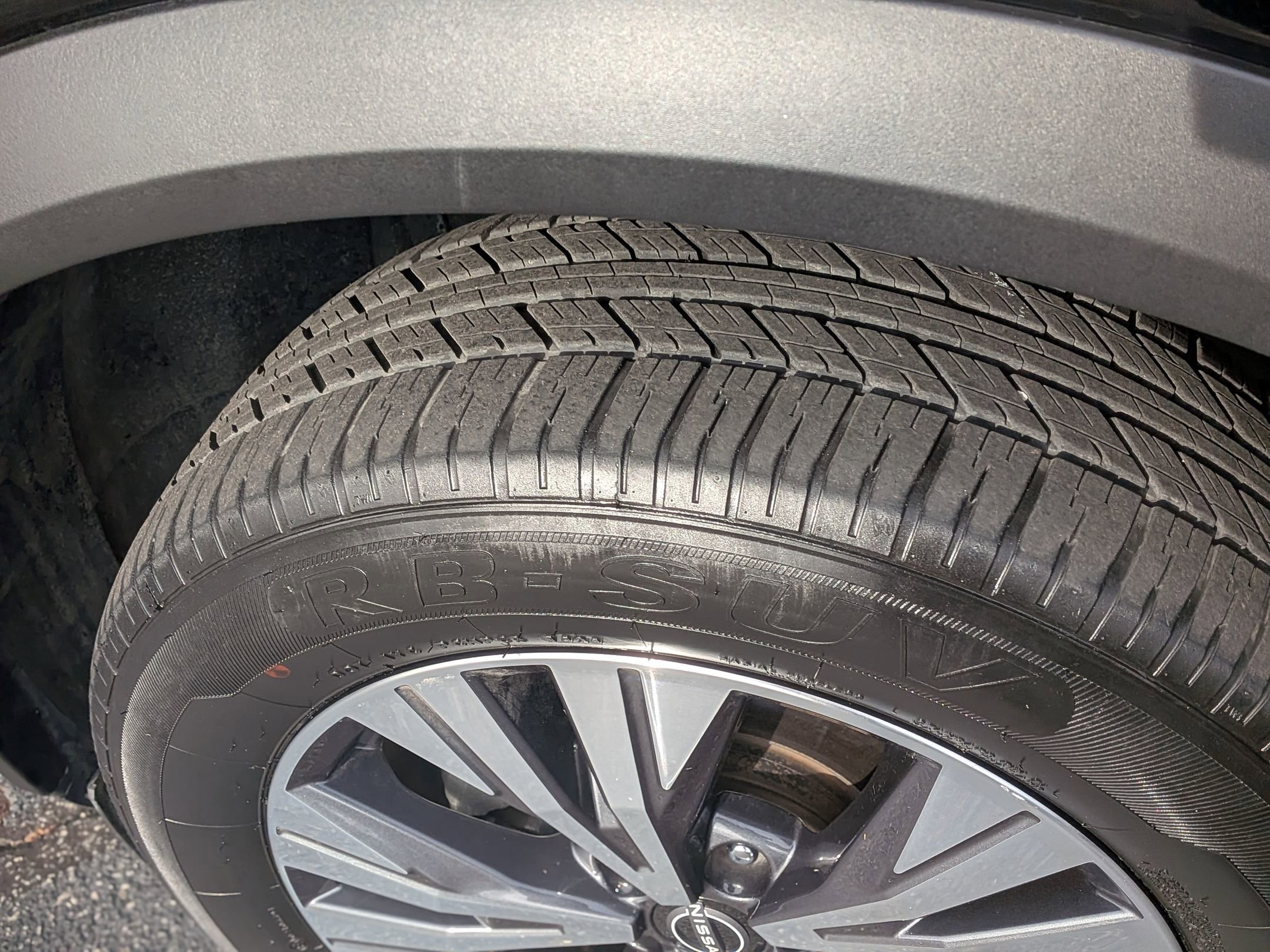 Used 2023 Nissan Rogue SV image 13