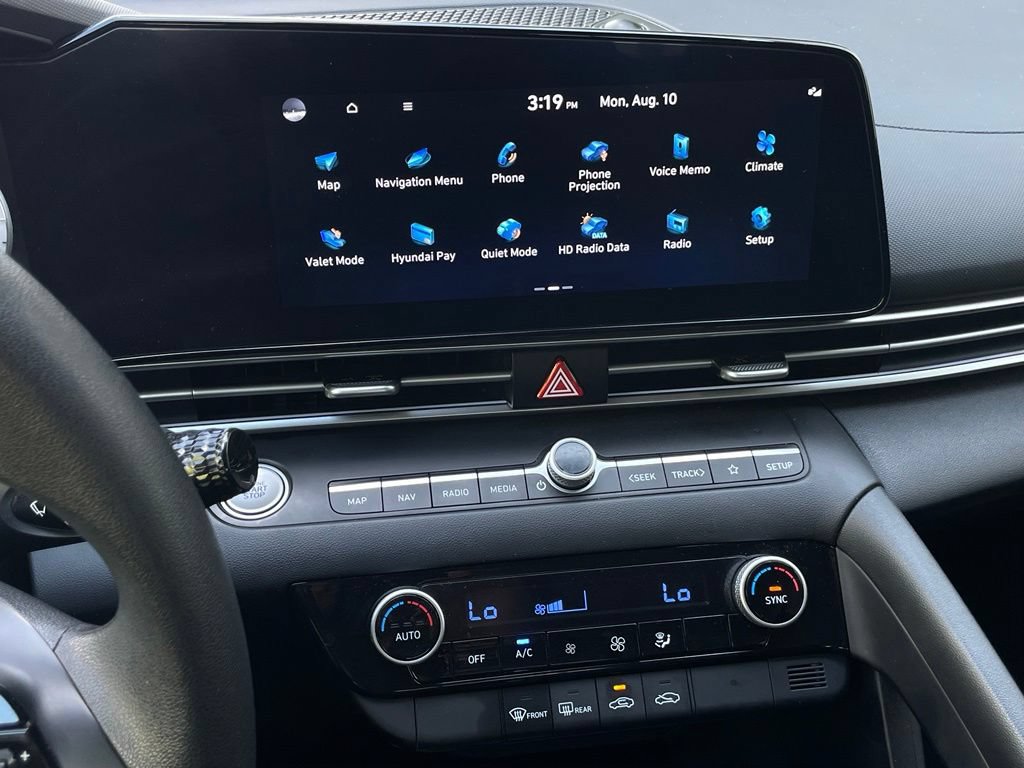 Used 2024 Hyundai Elantra SEL FWD image 16