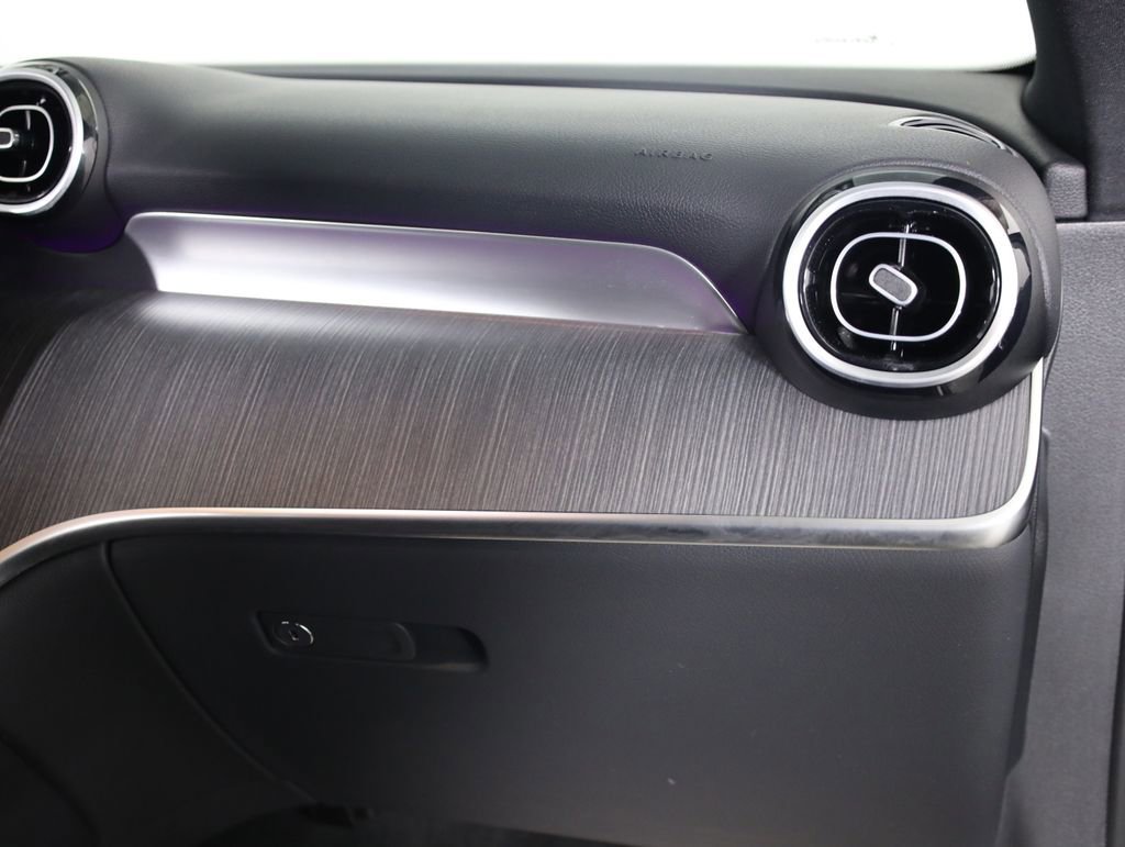 Used 2026 Mercedes-Benz GLC 300 4MATIC image 50