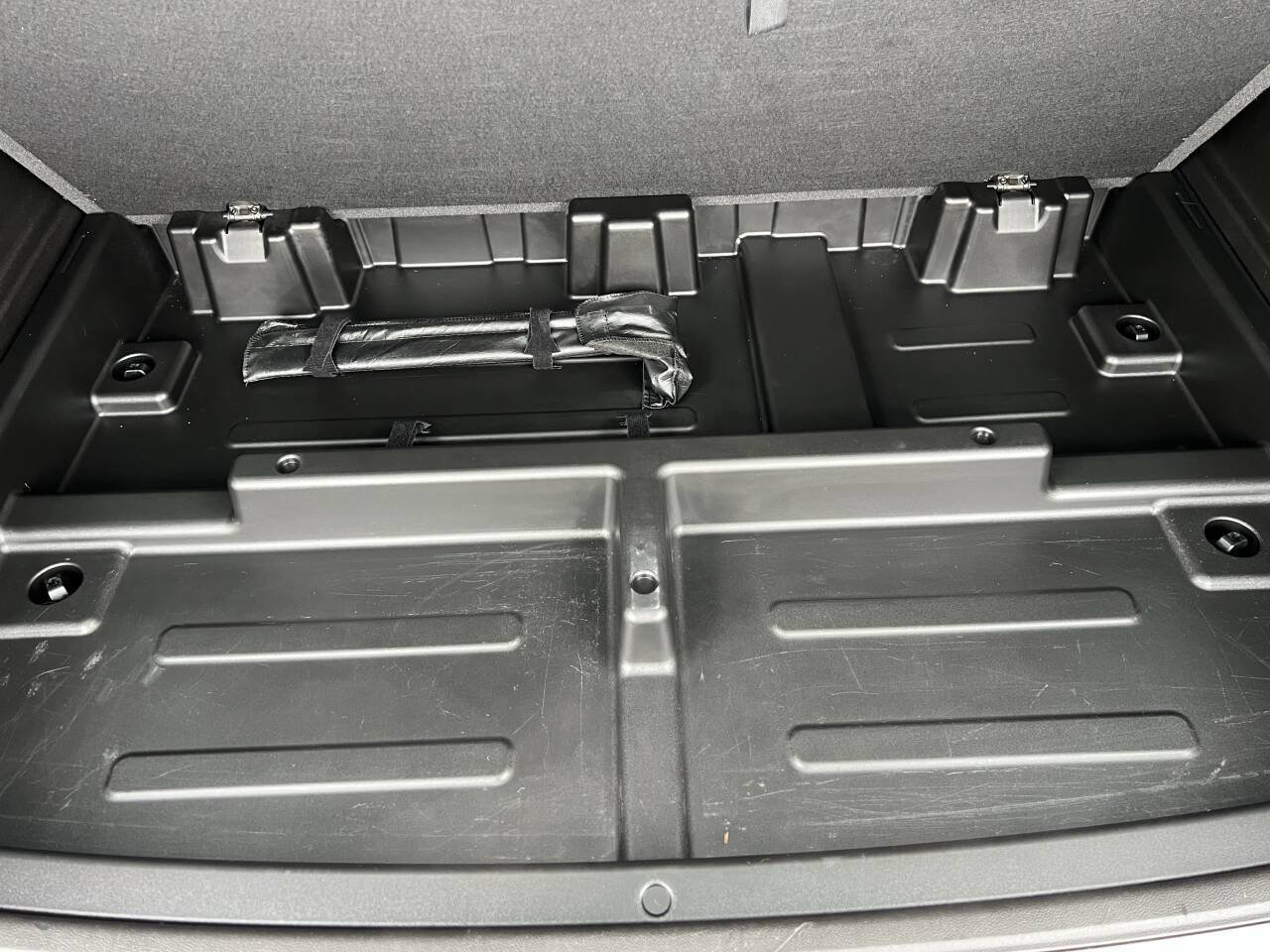 Used 2021 Chevrolet Suburban Z71 w/ Z71 Signature Package image 28