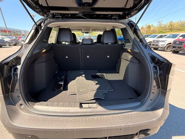 New 2026 Nissan Kicks SR w/ Cold Weather Package image 15